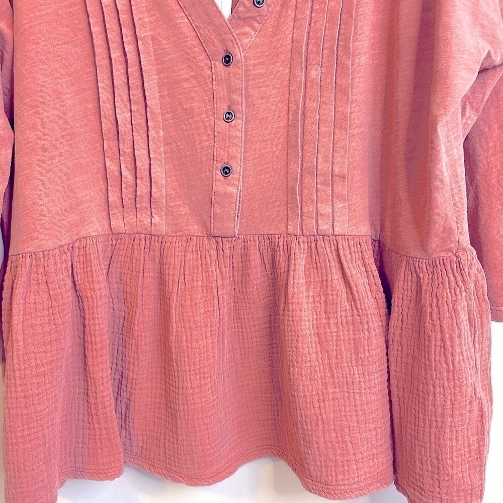 NWT Time and Tru 3/4 Sleeve Relaxed Peplum Top Blouse Coral/Pink Size Small - Picture 3 of 9
